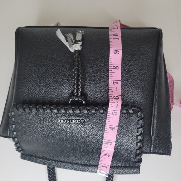 Calvin Klein leather bag - Picture 7 of 10